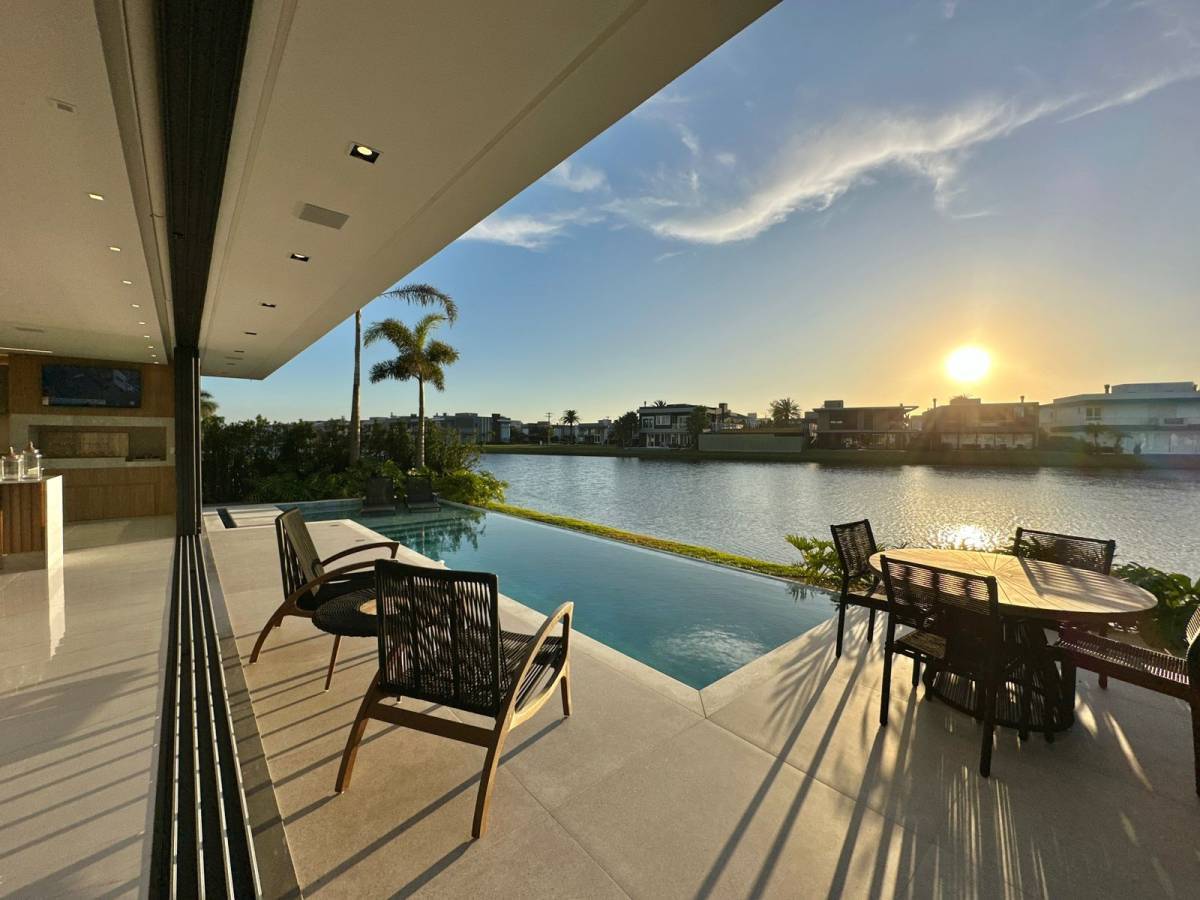 Casa em Condomínio 5 dormitórios para venda, Centro em Xangri-Lá | Ref.: 515